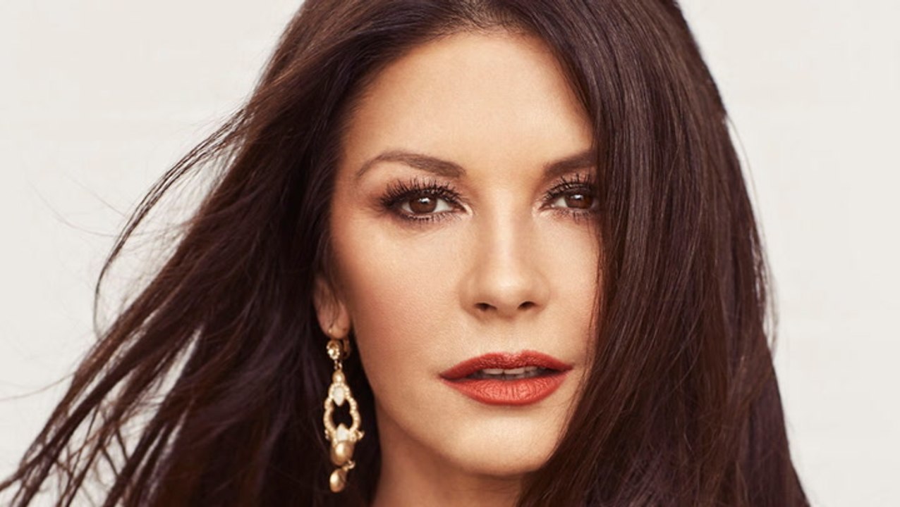 Catherine Zeta-Jones to Star as Morticia in Tim Burton's 'Addams Family' Series | THR News