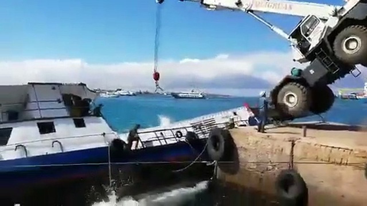 Galapagos, Derrame
