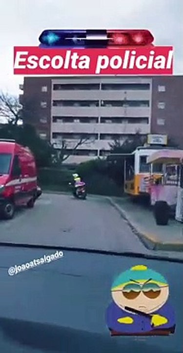 Vídeo: Apresentadores da TVI escoltados pela polícia para programa