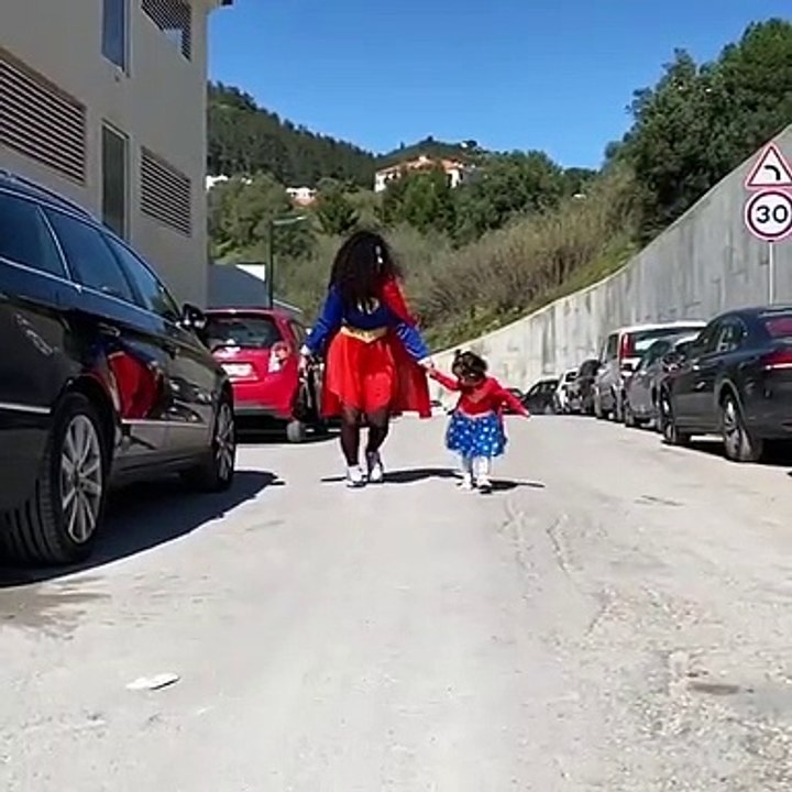 Fofura de Carnaval: Blaya e a filha mascaradas...