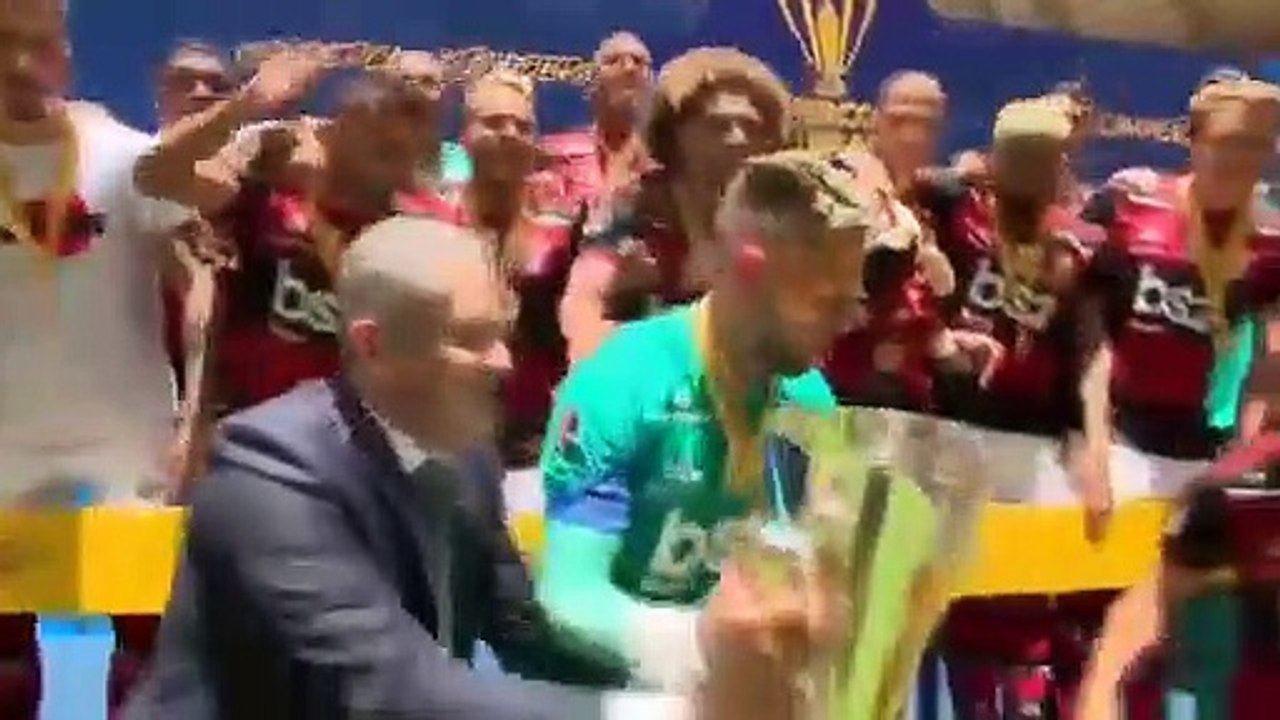 Flamengo conquista a Supertaça
