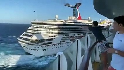 Colisão entre cruzeiros México