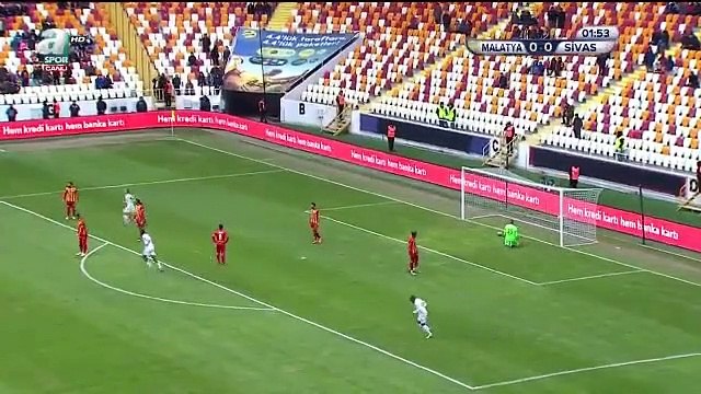 Da Turquia chega-nos um golaço de Mert Hakan Yandas