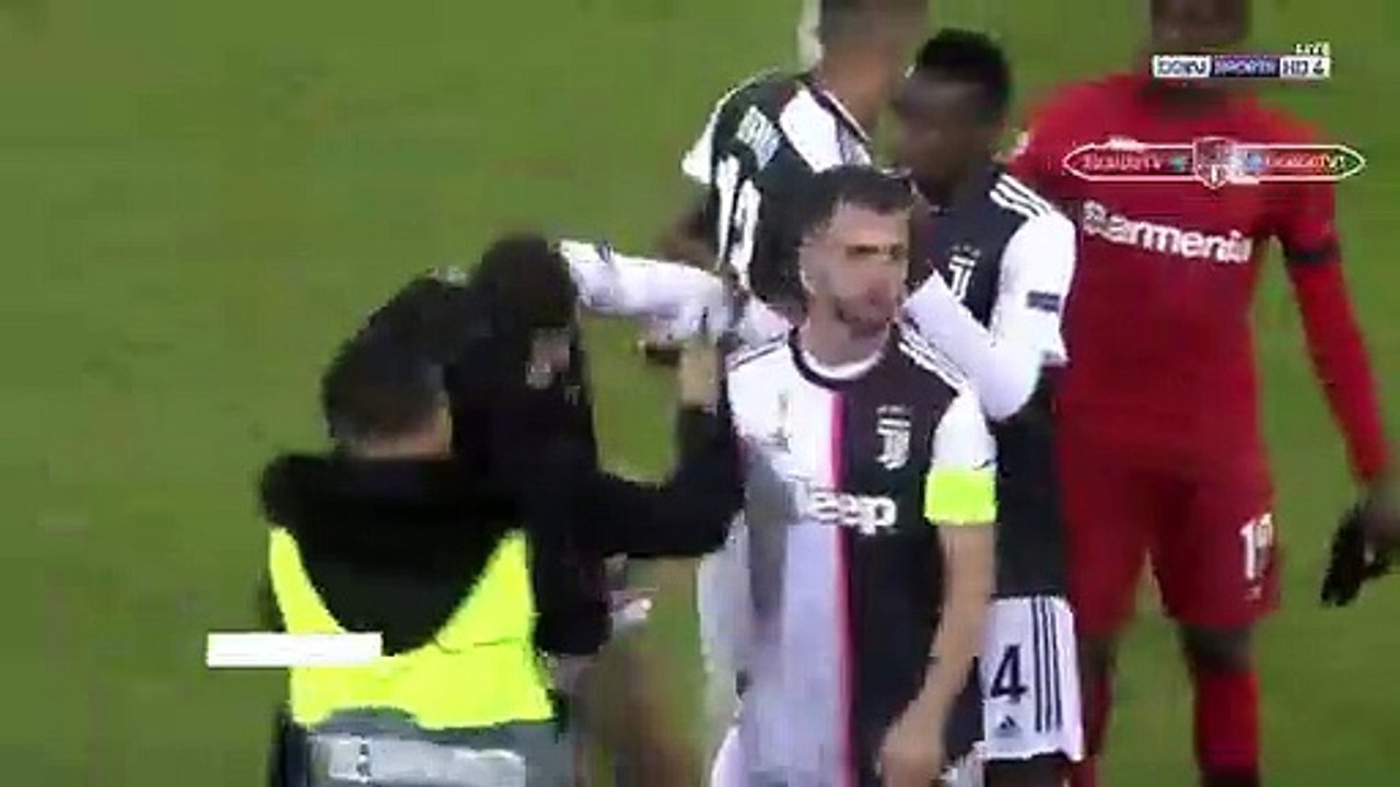 Ronaldo irritou-se com adepto
