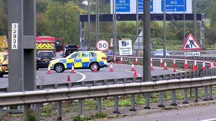 Condutor de carro centenário morre em colisão com camião no Reino Unido