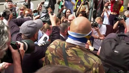 صانعات أفلام إسبانيات يستنكرن منح جوني ديب جائزة بمهرجان سان سيباستيان