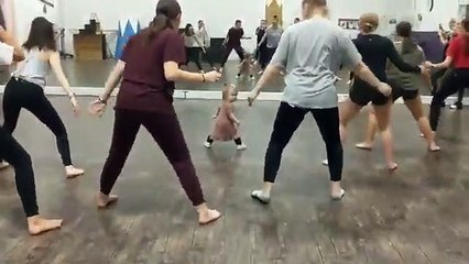 Instrutora, ginásio, menina