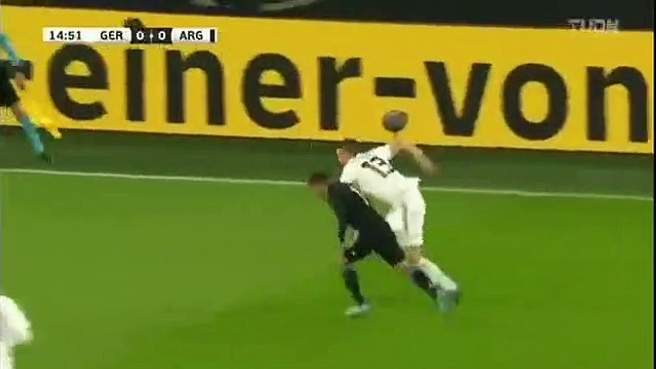 Golo de Serge Gnabry diante da Argentina