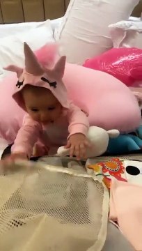 Sabrina Sato volta a derreter fãs com novo vídeo ternurento da filha