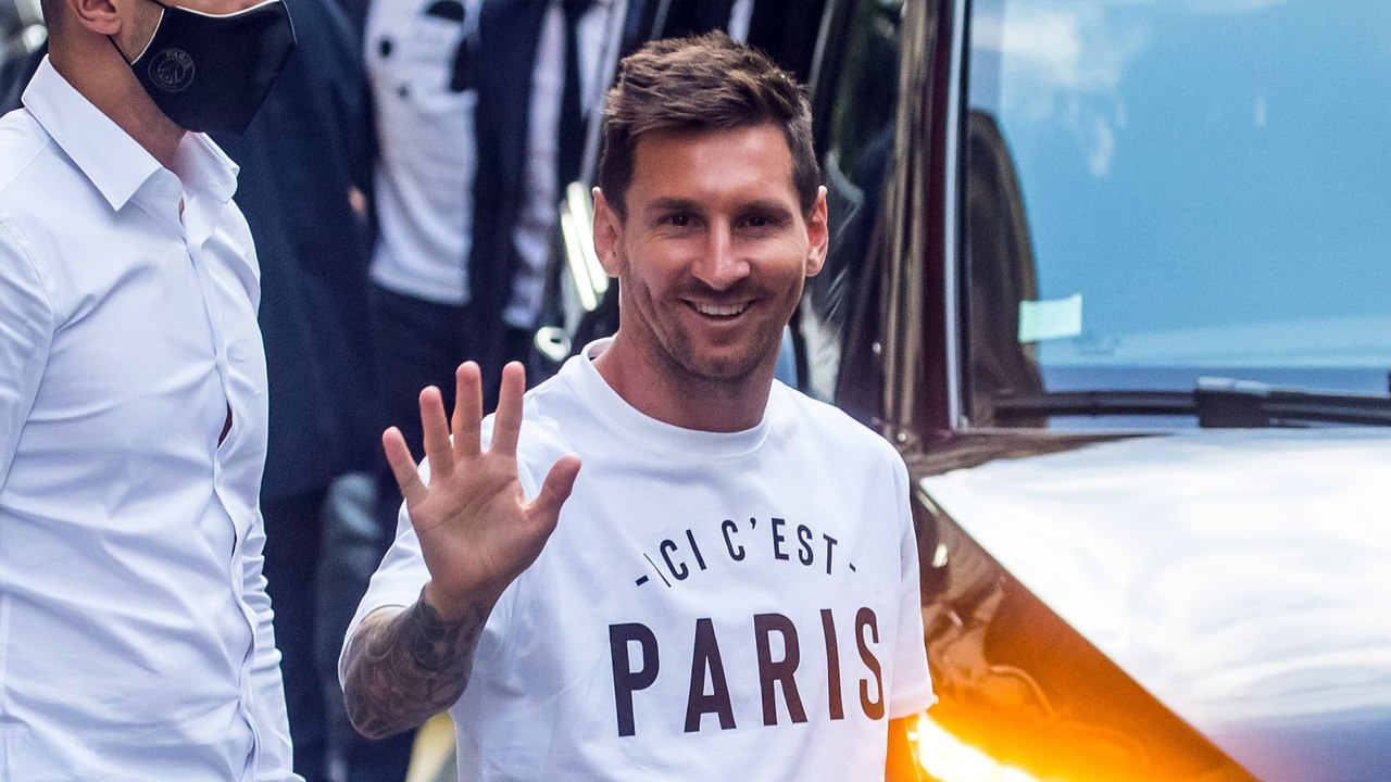 إسبان يودعونه والفرنسيون يستقبلونه.. ميسي ينضم رسميا لباريس سان جيرمان