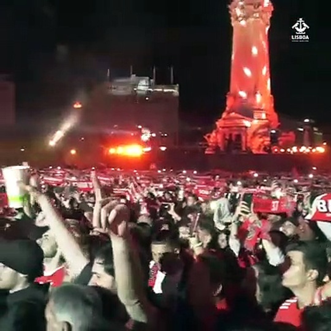 Limpeza do lixo no Marquês de Pombal