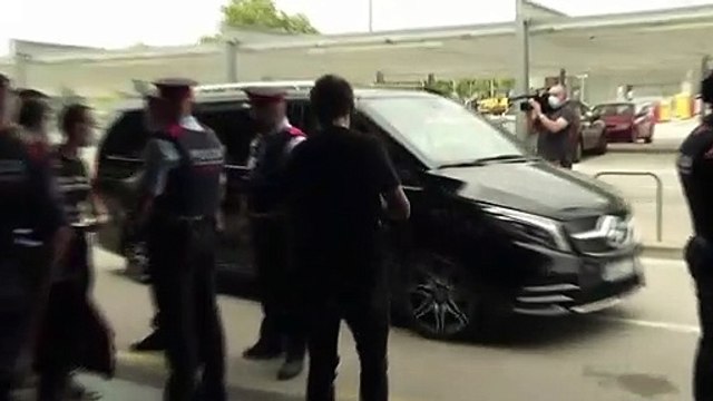 PSG - Messi à l'aéroport de Barcelone avec sa famille