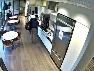 Homem finge atirar-se ao chão para receber seguro