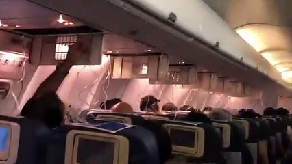 Passageiros assistidos após falta de pressão em cabine de avião na Índia