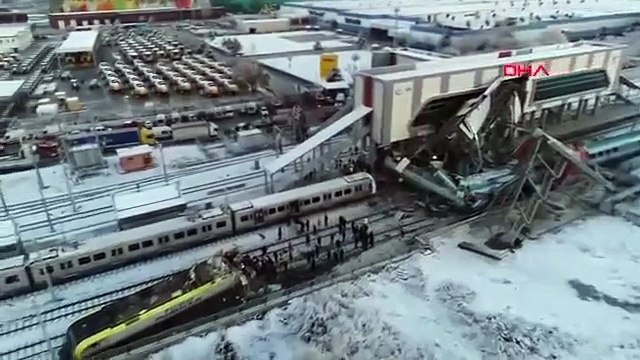 Acidente de comboio na Turquia faz pelo menos 9 mortos