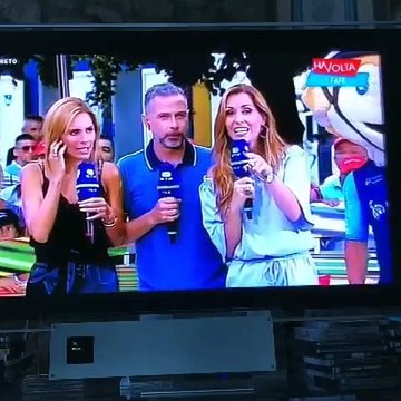 Em direto, Herman José prega partida a apresentadores da RTP