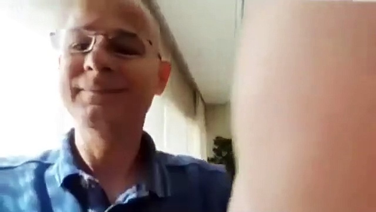 Vídeo: Bruna Marquezine chora de joelhos após golo de Neymar