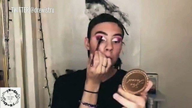 Pai descobre filho a fazer tutoriais de maquilhagem. E reage assim