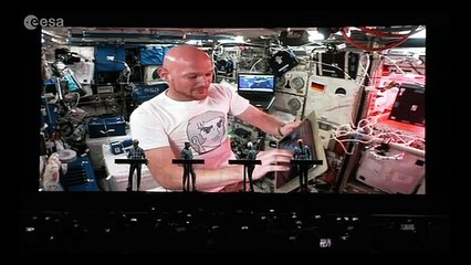 Astronauta no Espaço participou em concerto dos Kraftwerk