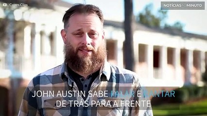 Homem talentoso sabe falar de trás para a frente