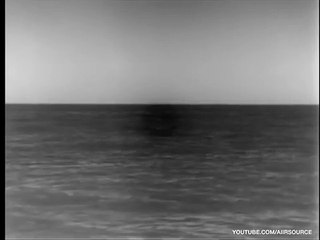 Captado momento em que submarino dos EUA lança míssil contra a Síria