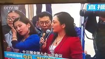 Liang Xiangyi revira os olhos em legislativo chinês