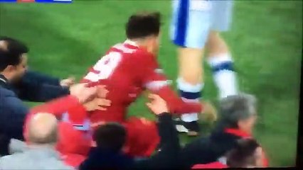 Roberto Firmino e Holgate