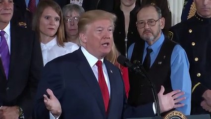 Trump faz discurso emotivo sobre o irmão e o álcool