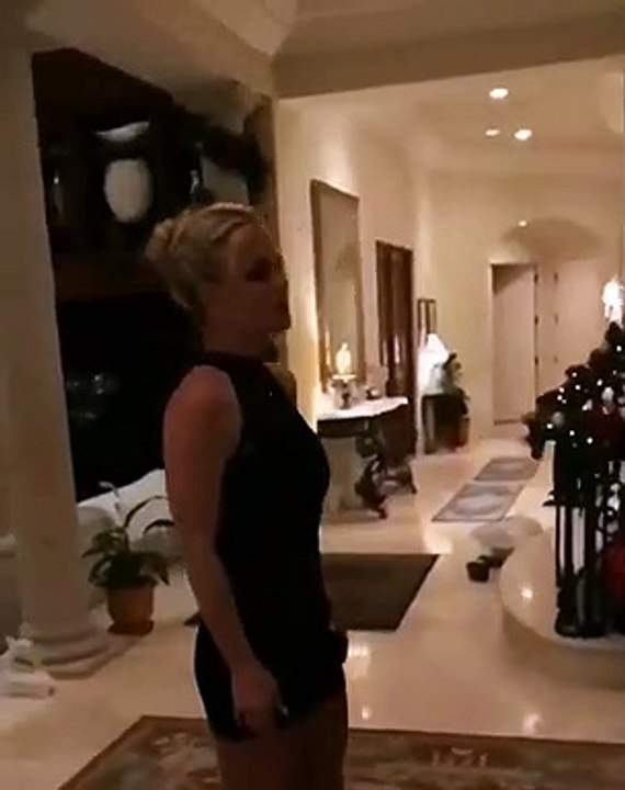 Em dia de festa, Madonna canta música de Britney e deixa-a "inspirada"