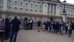 Mulher detida por tentar entrar no Palácio de Buckingham