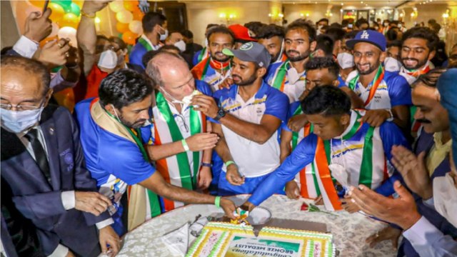 Grand welcome for Hockey players in Amritsar