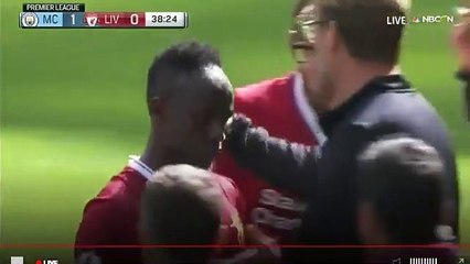 Entrada assassina de Sadio Mané sobre Ederson