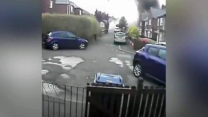 Explosão de gás destrói casa