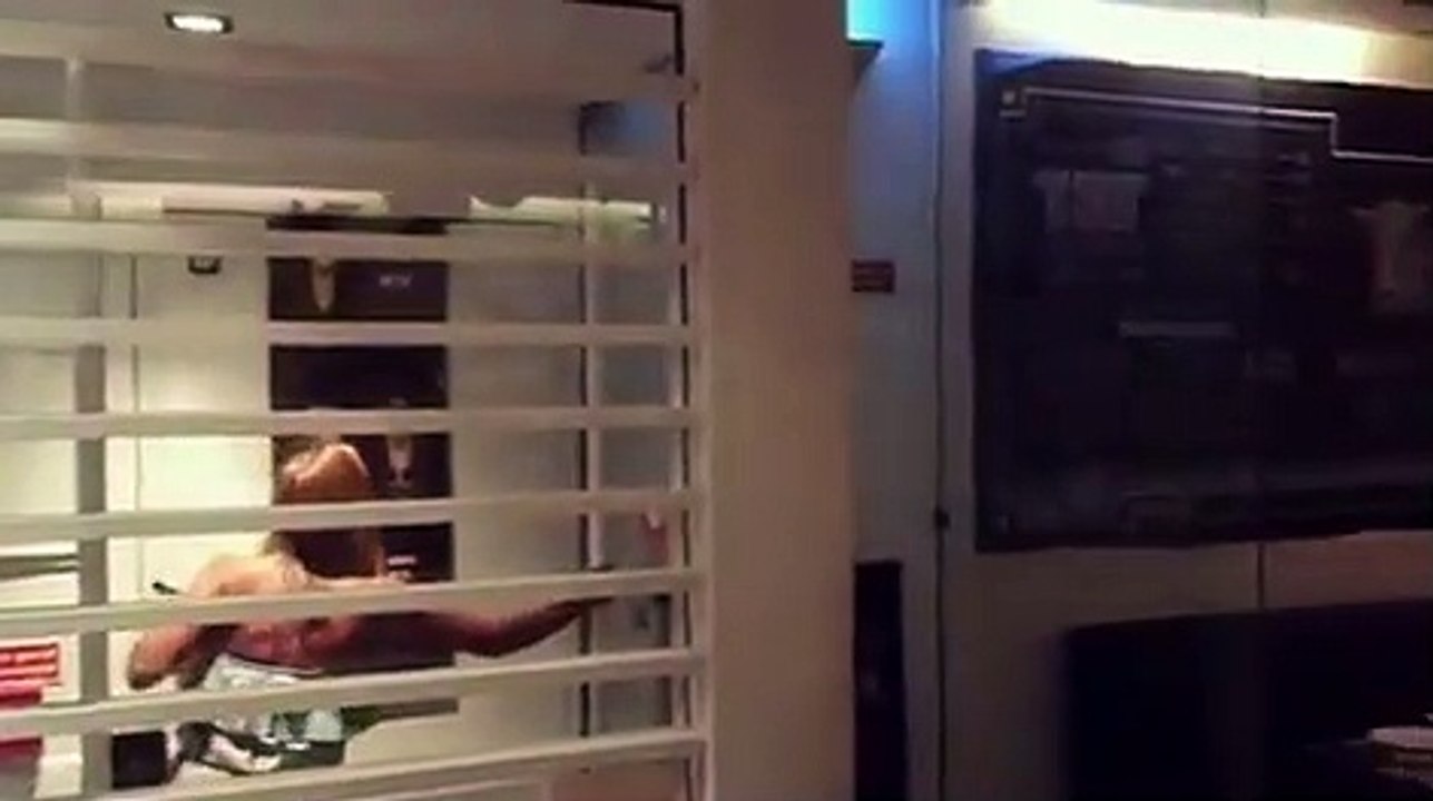 Assim foi a primeira festa de aniversário surpr...