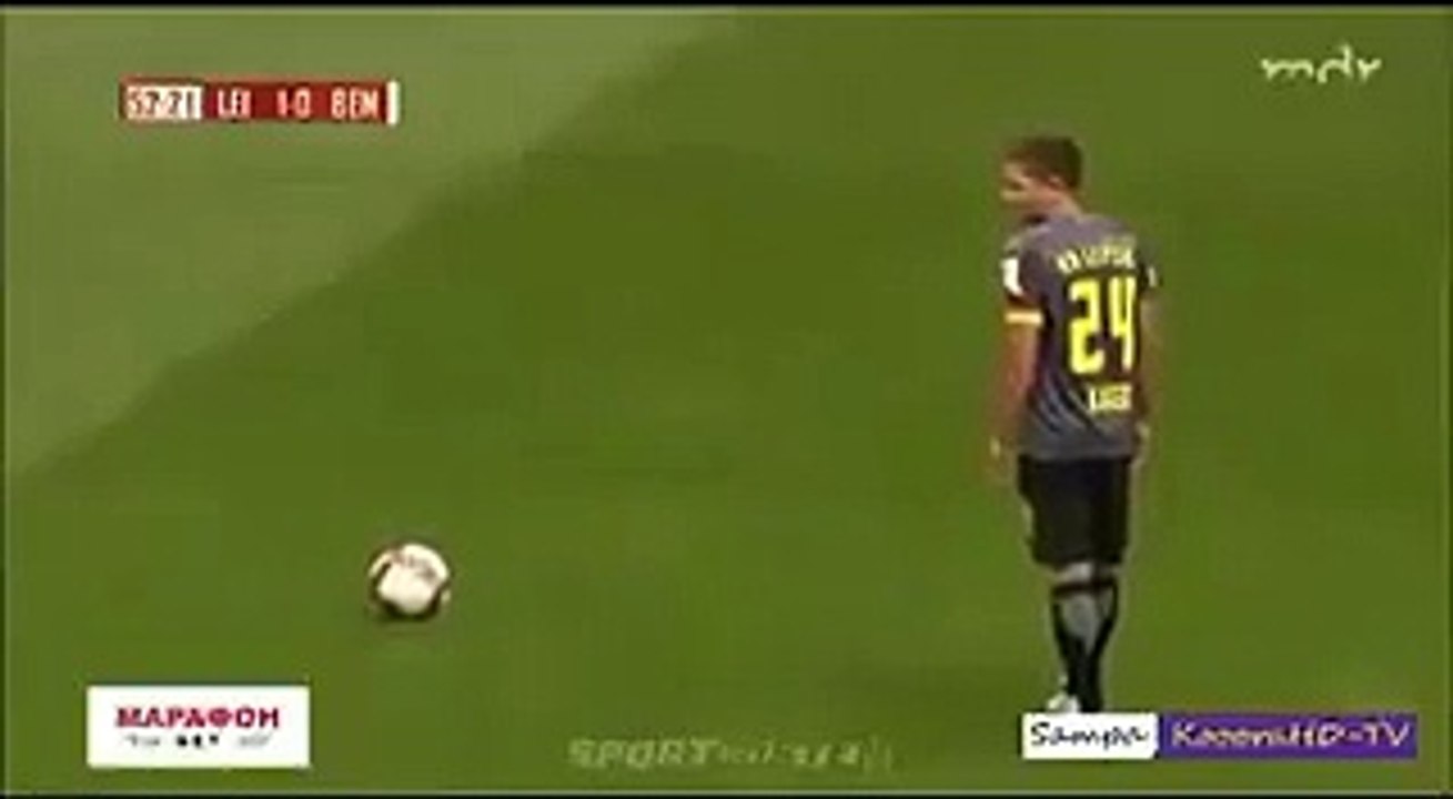 Leipzig-Benfica: Golo de Compper