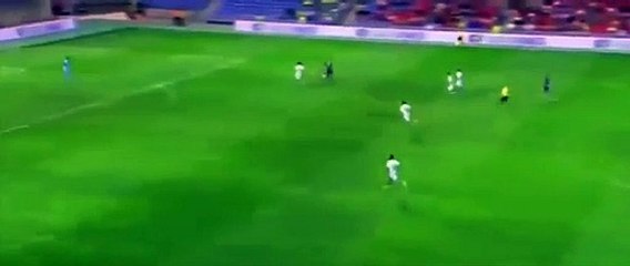 Golo de Seferovic diante do Betis