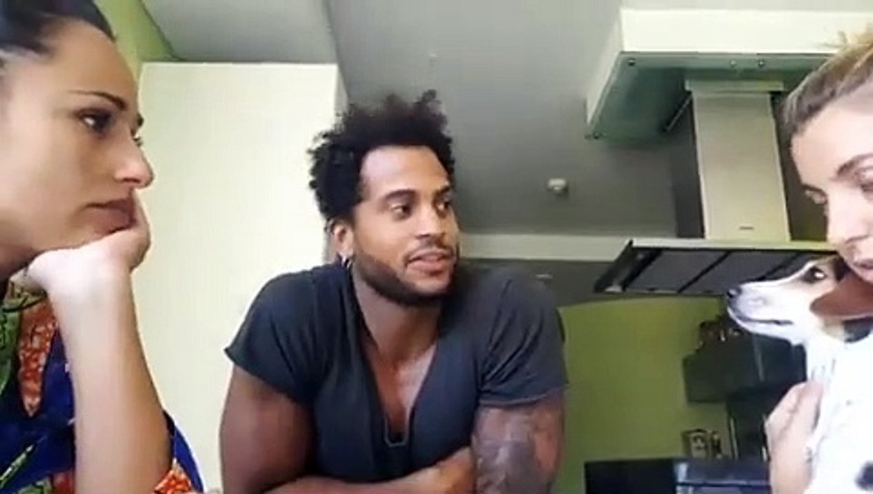 Ao que parece, o namorado de Rita Pereira está com dificuldades em entender a namorada e a amiga, Jessica Athayde.