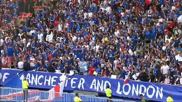 Homenagem as vitimas de atentados - França-Inglaterra