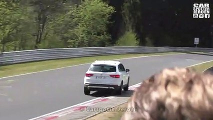 SEAT solta os 300 cavalos do Ateca Cupra no Nurburgring