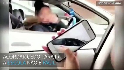 Impossível não dar risada com essa performance musical