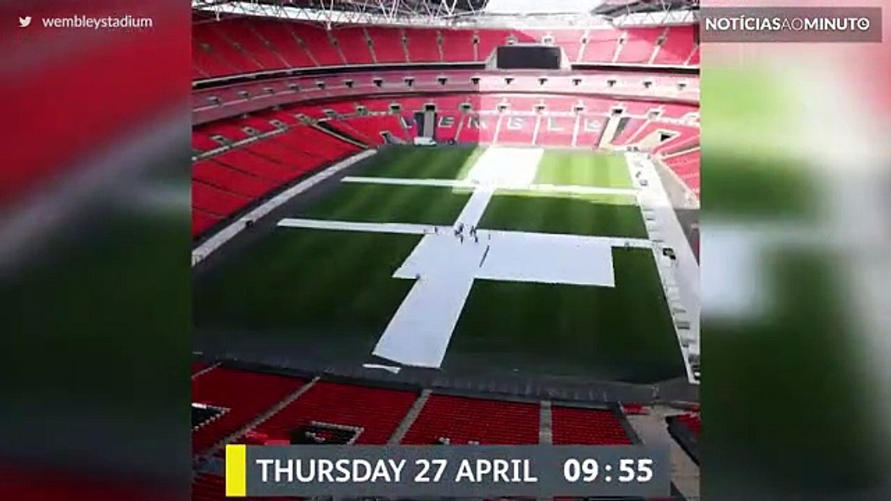 Transformação do mítico Estádio de Wembley num ringue de boxe