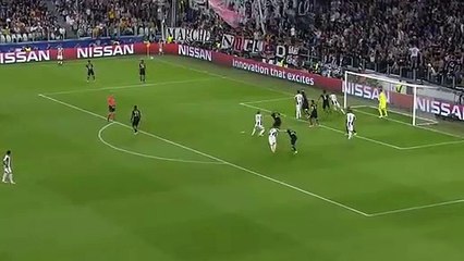 Golo de Dani Alves ao Monaco