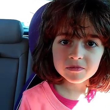 Porque é que a filha de António Raminhos não sorri neste vídeo?