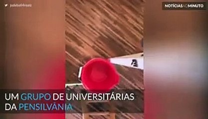 Universitárias criam plano cómico para se livrarem de um rato