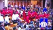 Troca de murros entre deputados e guardas no parlamento sul-africano