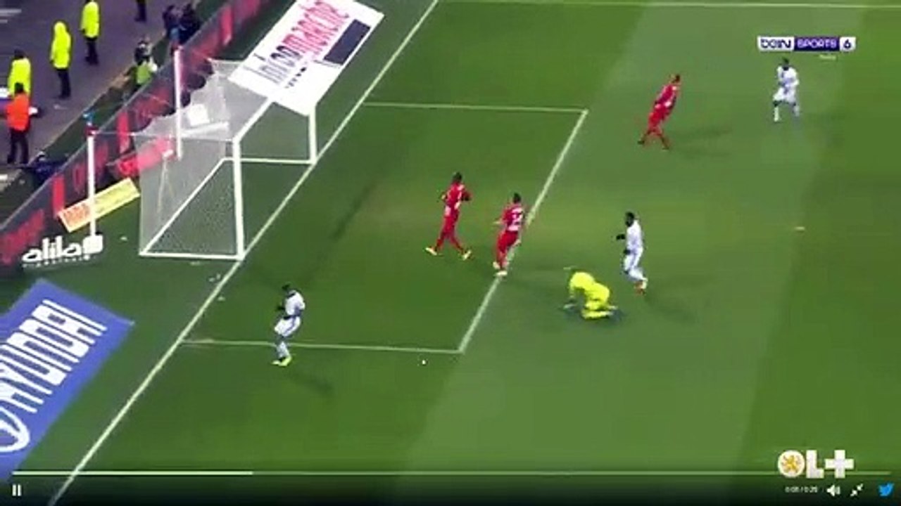 Quase um ano depois, Depay volta a saber o que é marcar um golo