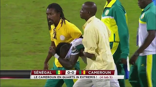 Sadio Mané falha penálti e deixa o campo lavado em lágrimas