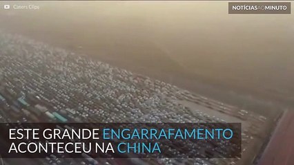Engarrafamento gigante paraliza Pequim