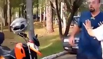 Vídeo mostra homem agredindo mulher com socos e pontapés