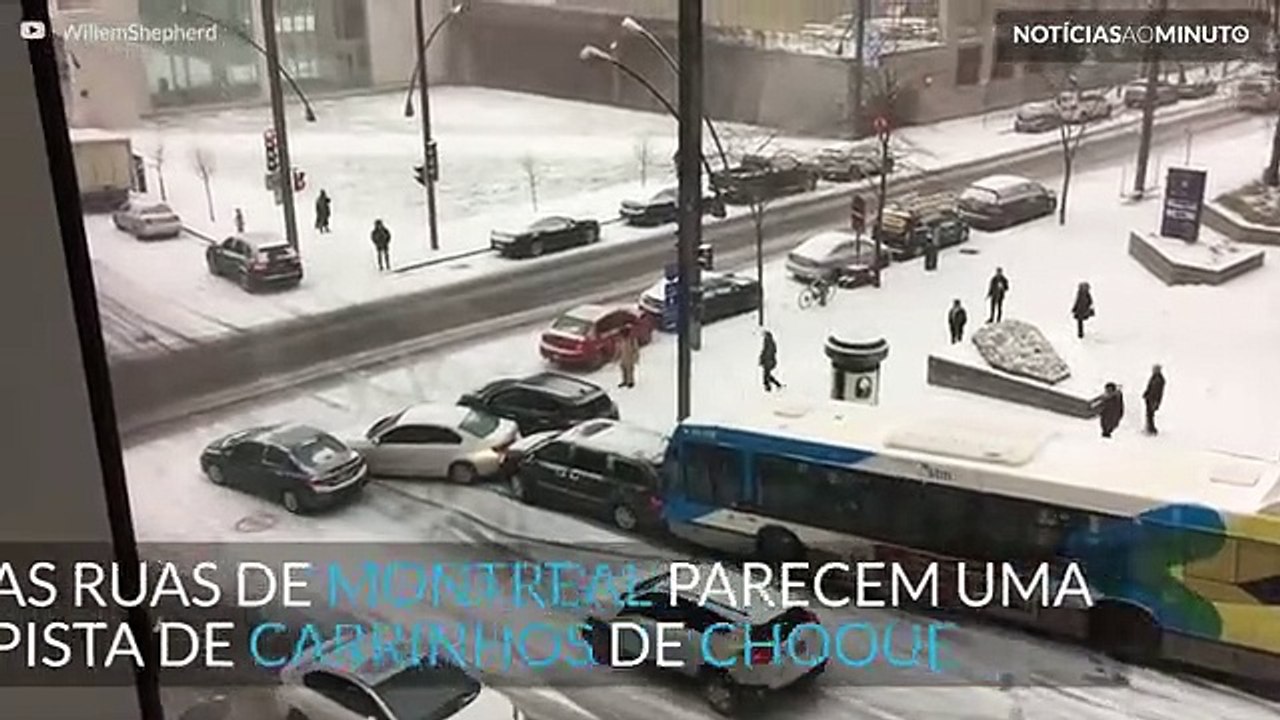 Ruas com neve geram uma série de acidentes em câmara lenta